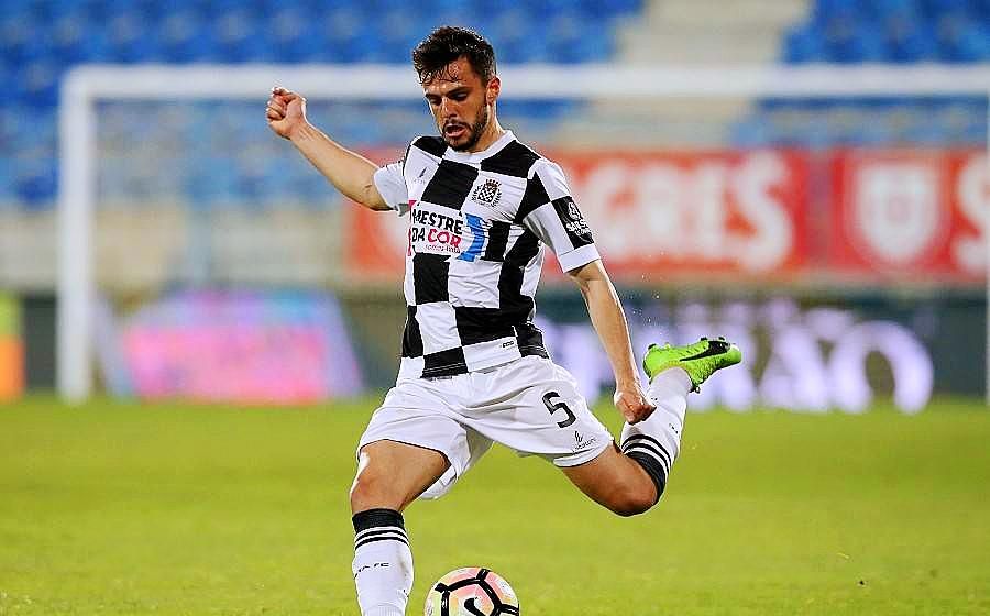 清晨体能课后,布莱顿复出首秀备战葡超,信心回归,医务组通报恢复的简单介绍 清晨体能课后,布莱顿复出首秀备战葡超,信心回归,医务组通报恢复的简单介绍