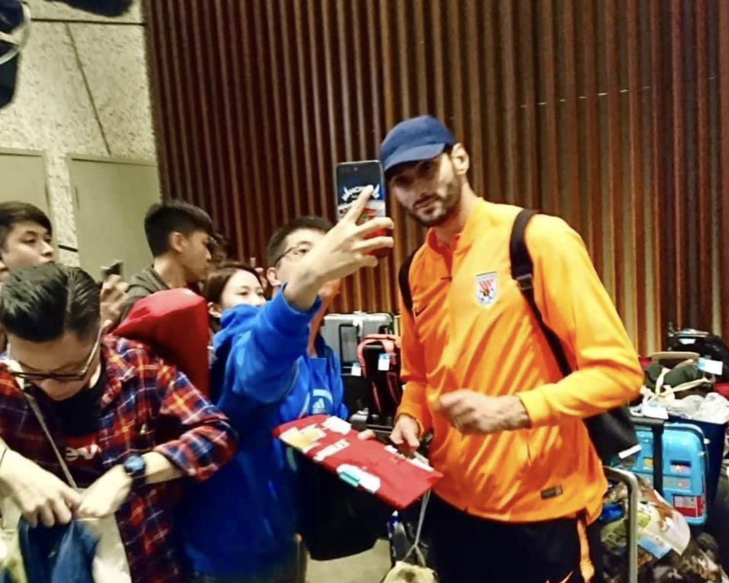 关于马赛赛后完成体检；志在德国杯名次提升；目标明确；心理建设被强调的信息