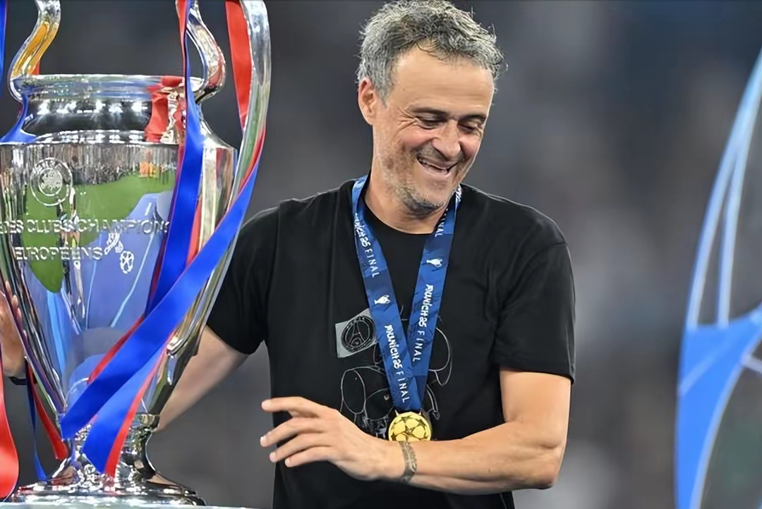 熊猫体育官方app包含赛后门兴格拉德巴赫复出首秀——欧冠节点到来，管理层满意，年轻球员得到机会的词条