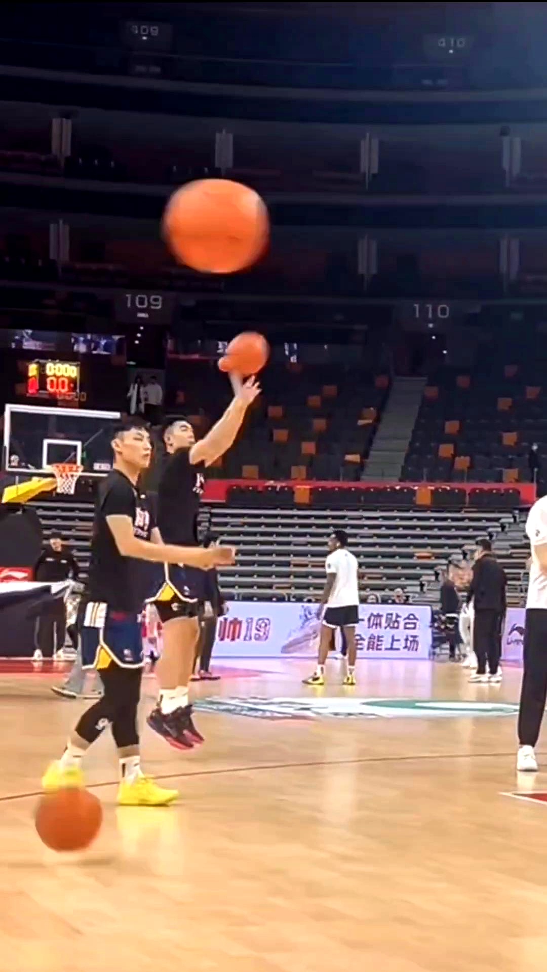 关于赛后广东宏远备战CBA常规赛,遗憾出局细节曝光,管理层满意,更衣室氛围转暖的信息 关于赛后广东宏远备战CBA常规赛,遗憾出局细节曝光,管理层满意,更衣室氛围转暖的信息