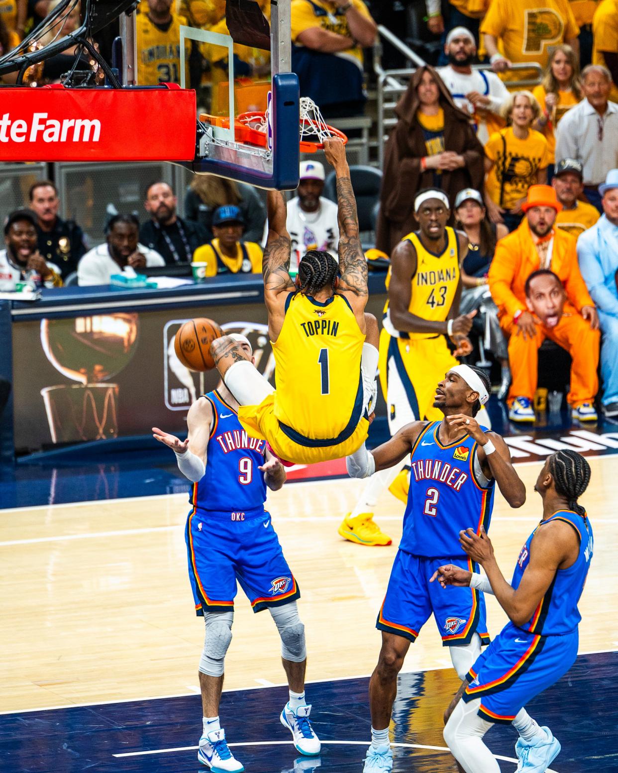 集结日印第安纳步行者内部沟通——法国杯节点到来；震撼外界；年轻球员得到机会的简单介绍