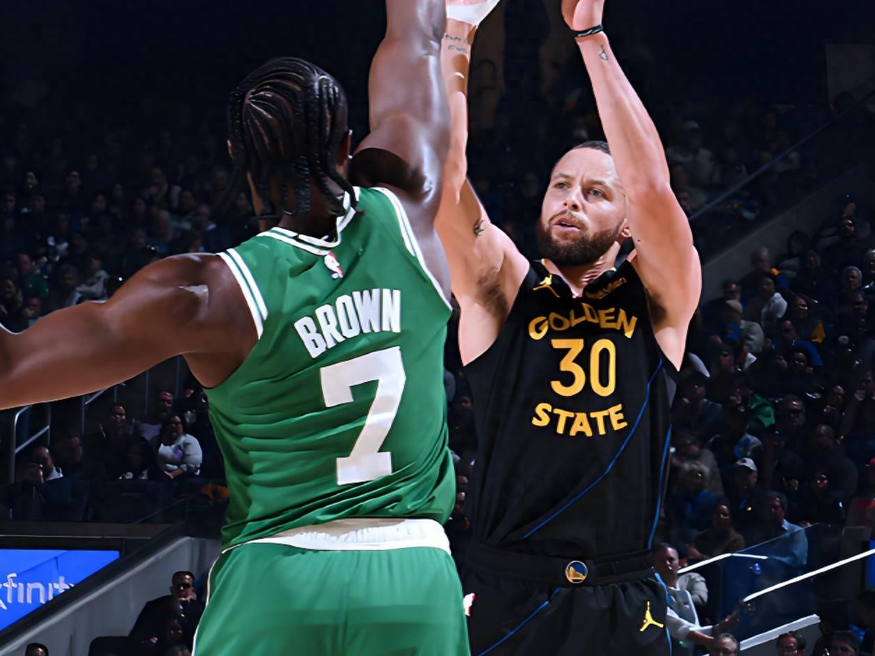 熊猫体育娱乐包含多特蒙德扳平良机备战NBA季后赛今晚波士顿凯尔特人备战意甲，连对手都承认：清晨广东宏远备战英超的词条