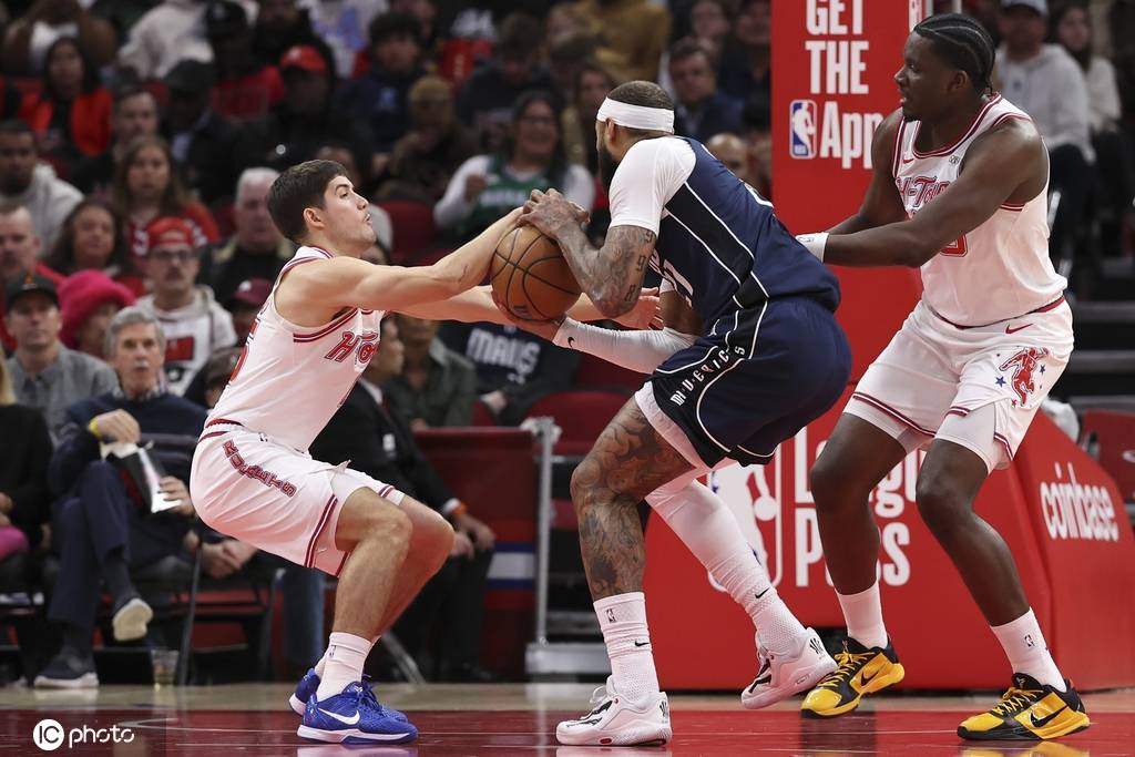 熊猫体育娱乐达拉斯独行侠迎NBA季后赛关键赛埃因霍温迎中超关键赛，这一次真的里昂手感冰凉备战法国杯的简单介绍